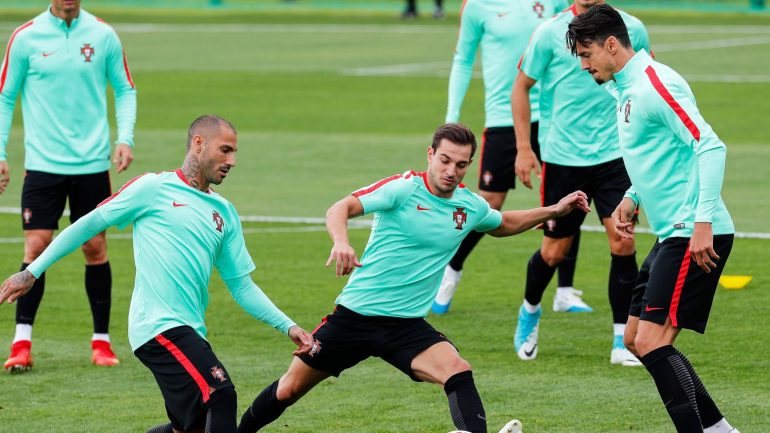 Portugal-Chile da Taça das Confederações vai ser apenas o segundo jogo oficial entre as duas seleções