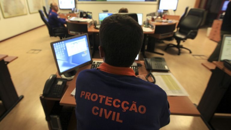 Joaquim Leitão sublinhou que &quot;o SIRESP é uma ferramenta excelente em termos daquilo que é a articulação de todos os agentes da Proteção Civil nos teatros de operações