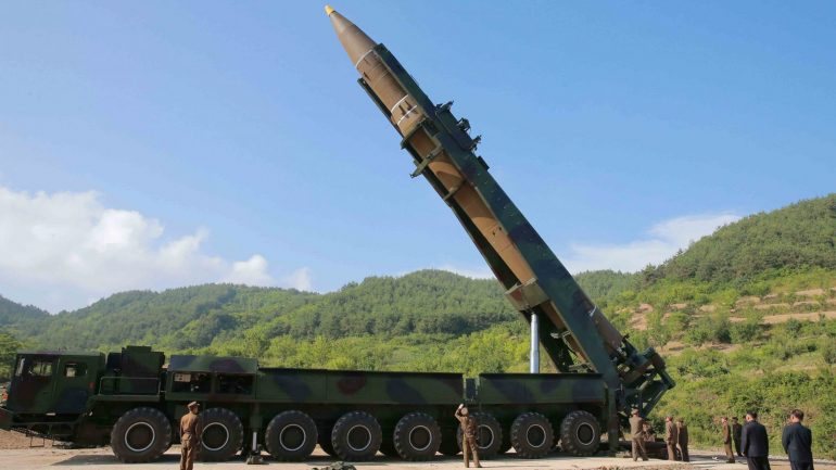 O míssil balístico voou mais tempo do que qualquer prova de mísseis norte-coreanos levada a cabo até agora