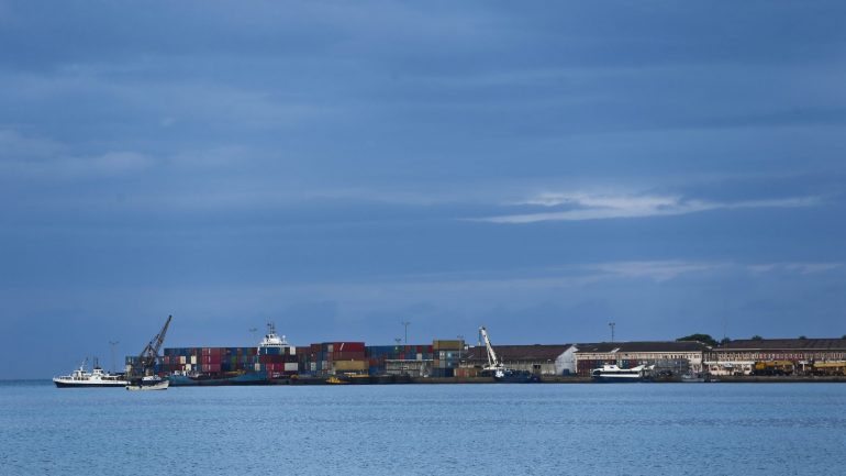 Depois de conclusão das obras, o porto de São Tomé vai &quot;ganhar maior eficácia&quot;