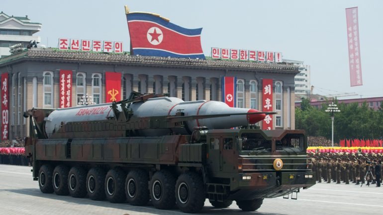 Para a fronteira entre a Coreia do Norte e a Coreia do Sul foram já mobilizados soldados suíços