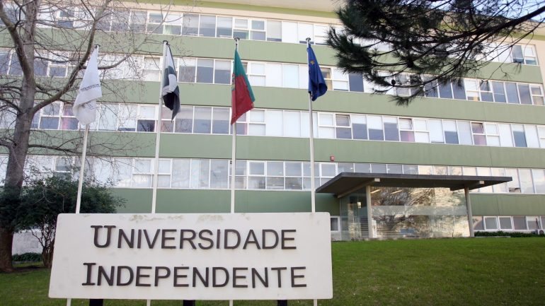 A crise na UNI começou com suspeitas de irregularidades no funcionamento da instituição