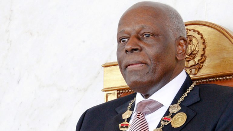 José Eduardo dos Santos é Presidente de Angola há 38 anos
