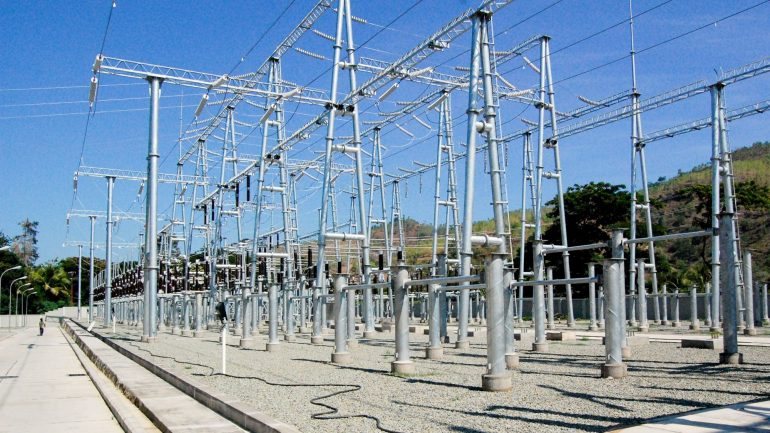 O chefe de Estado angolano garantiu em outubro passado que o país vai contar com mais quase 3.600 MegaWatts de eletricidade a partir deste ano