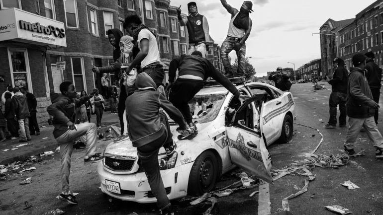Protestos em Baltimore, depois do funeral de Freddy Gray, um negro morto quando estava sob custódia policial CHIP SOMODEVILLA/Getty Images
