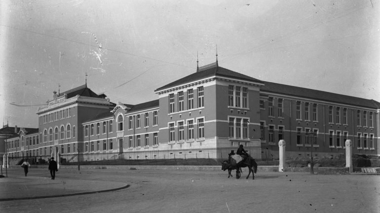 Liceu Camões, na actual Praça José Fontana. 1907-9 (Arquivo Municipal de Lisboa)