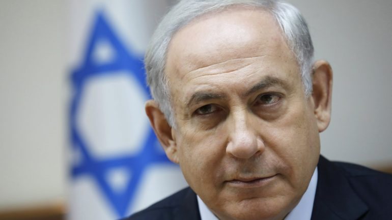 Benjamin Netanyahu nega qualquer má prática, classificando as acusações como uma &quot;caça às bruxas&quot;