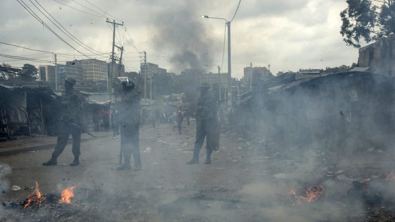 Um grande dispositivo policial foi deslocado para a zona de Nairobi