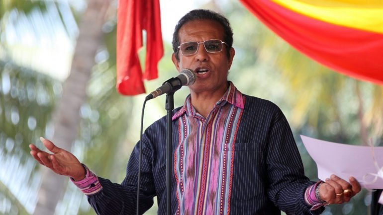 Taur Matan Ruak falava depois de um encontro de cerca de uma hora que uma delegação do PLP manteve com uma delegação da Frente Revolucionária do Timor-Leste Independente