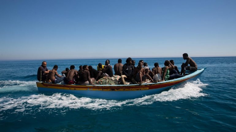 O Mediterrâneo continua mortífero para quem o atravessa a fugir da fome e da guerra. Até março tinham morrido 481 pessoas