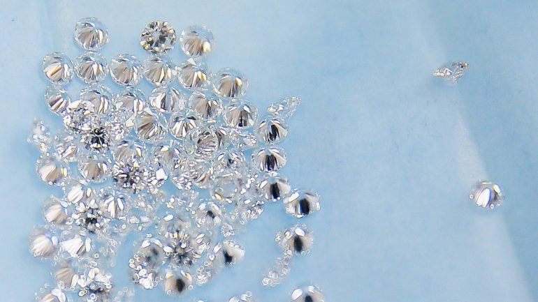 Os diamantes, segundo maior produto de exportação angolana, renderam 1.082 milhões de dólares (920 milhões de euros) em 2016