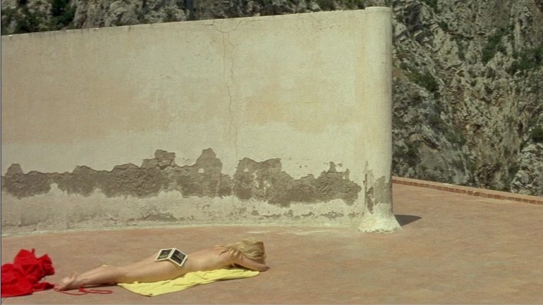 Brigitte Bardot no filme Desprezo (1963) de Jean-Luc Godard, baseado na novela erótica de Alberto Morávia