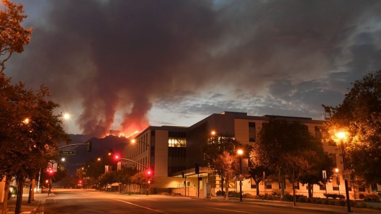 Burbank, uma das cidades mais afetadas pelo incêndio em Los Angeles