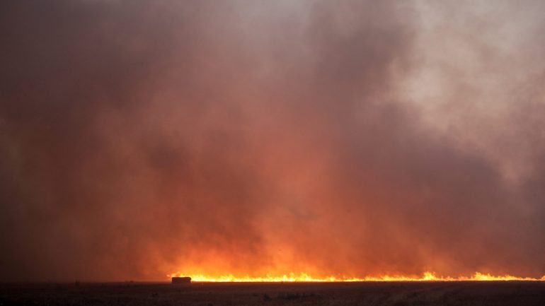 Este fogo deflagrou às 15h45 na localidade de Barco, freguesia de Paul, na Covilhã, distrito de Castelo Branco