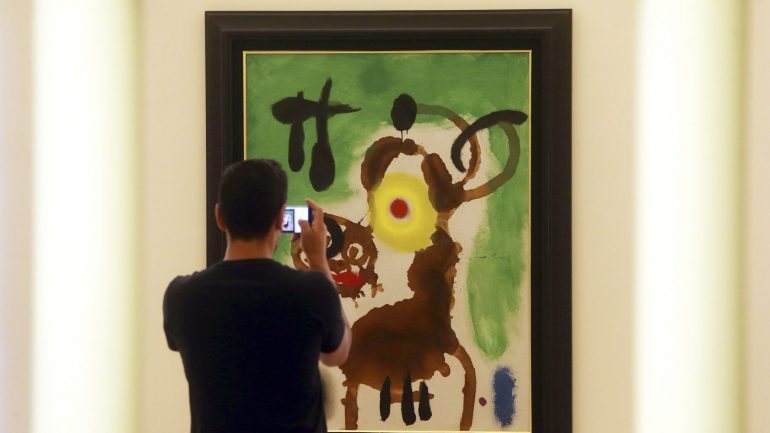 A mostra abarca um período de seis décadas da carreira de Joan Miró