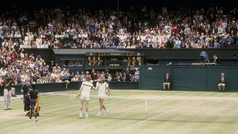 Björn Borg ganhou o quinto título seguido em Wimbledon em 1980 frente a McEnroe mas perdeu no ano seguinte