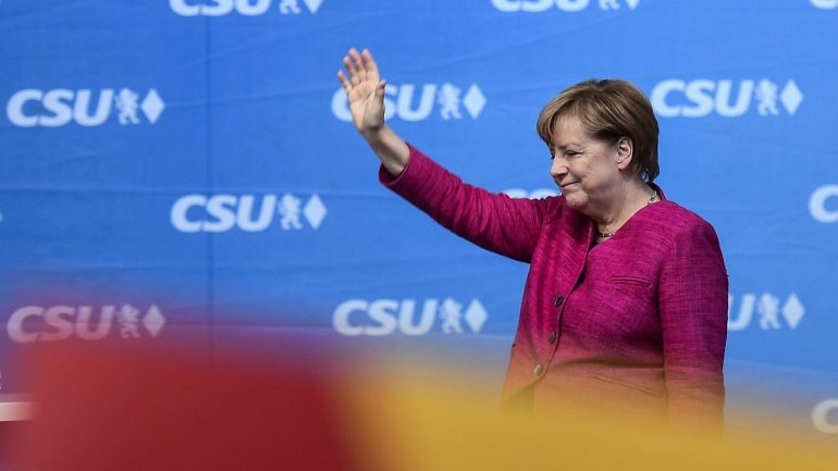 Angela Merkel é chanceler da Alemanha desde 2005 e deve conseguir mais um mandato, sem maioria absoluta