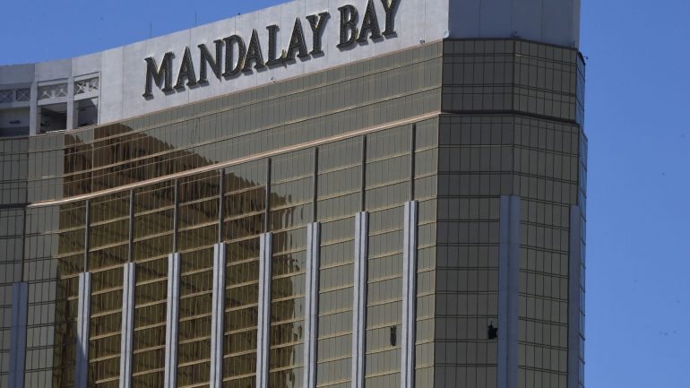 Stephen Paddock disparou do 32.º andar do hotel Mandalay Bay, em Las Vegas