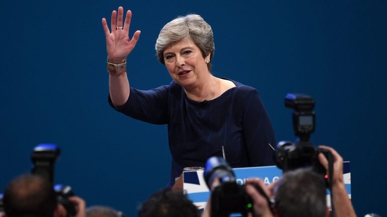 A primeira-ministra britânica, Theresa May, discursou esta quarta-feira na conferência anual do Partido Conservador