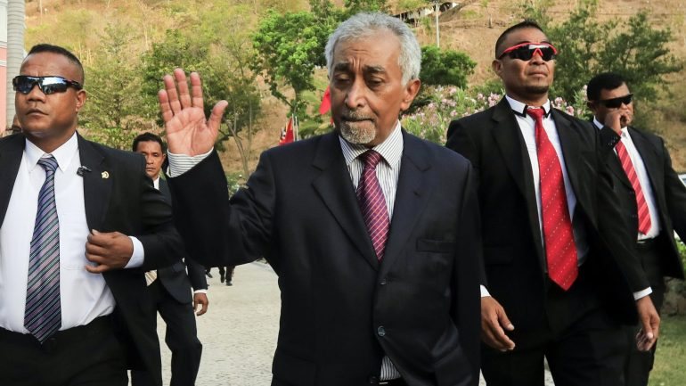 Mari Alkatiri, secretário-geral da Frente Revolucionária de Timor-Leste Independente (Fretilin), foi eleito com 29% dos votos a 27 de julho.