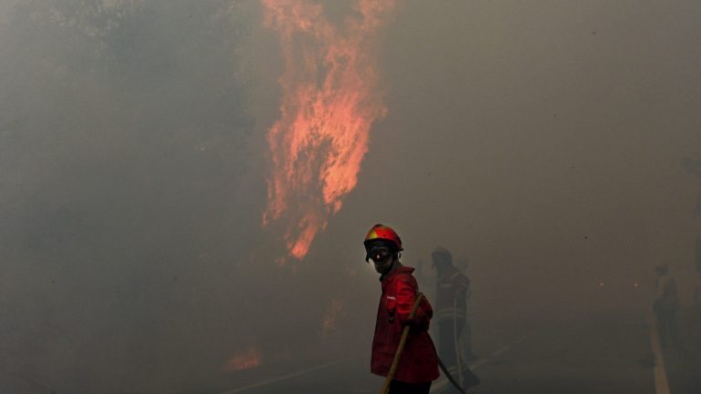 Só no distrito de Vila Real, estão em curso 19 incêndios