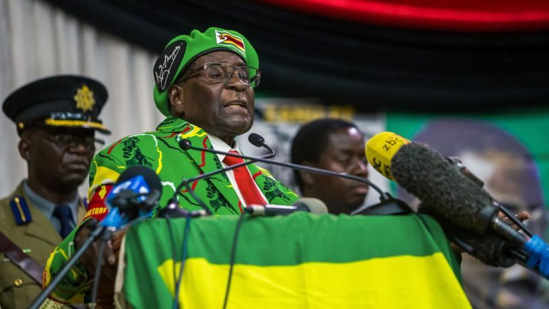 Robert Mugabe, 93 anos, fotografado no início de outubro, em Harare
