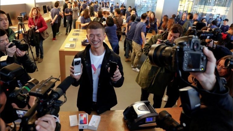 As pré-vendas do iPhone X esgotaram no dia em que foram anunciadas