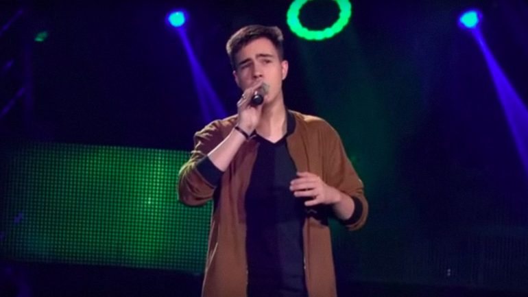 Tiago Ribeiro da Costa tem 19 anos e encantou no The Voice na Alemanha