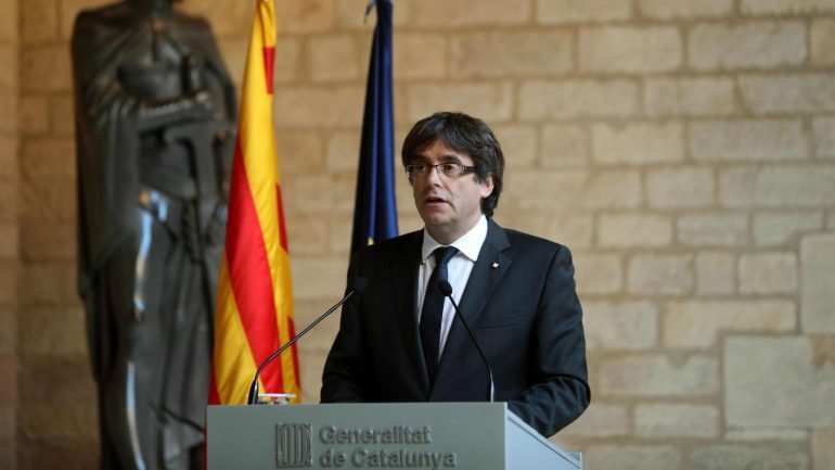 Carles Puigdemont, presidente do governo catalão demitido