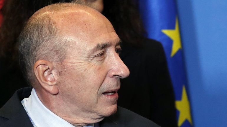 Gérard Collomb, o ministro francês do Interior, anunciou o resultado da operação