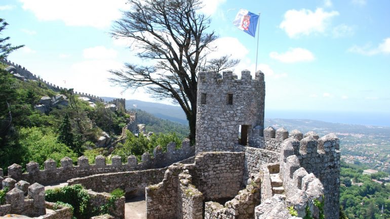 O Castelo dos Mouros, um dos &quot;clássicos&quot; para quem visita a região de Sintra