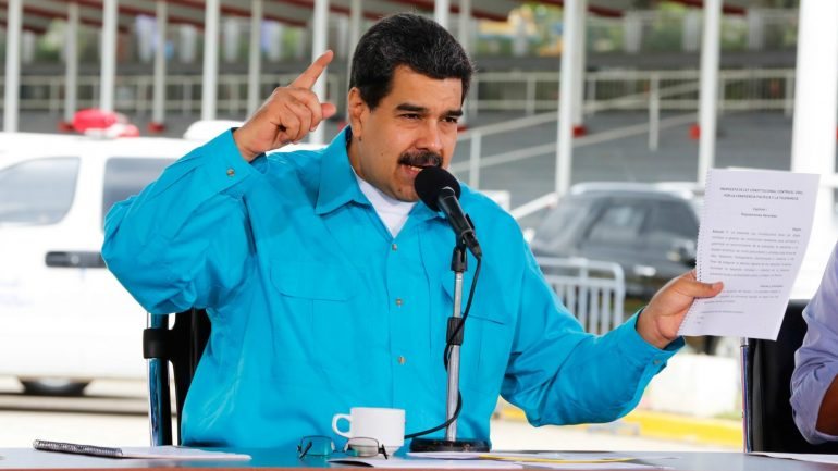 Maduro afirmou que &quot;o socialismo é um dos caminhos para chegar a portos seguros&quot;