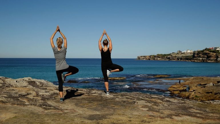 8 sítios para praticar ioga, de norte a sul do país – Observador