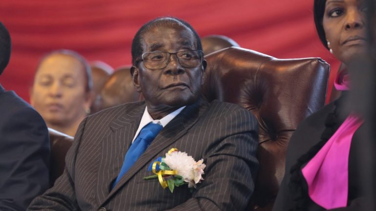 Robert Mugabe é o presidente há mais tempo em funções. Assumiu a presidência no final dos anos 80