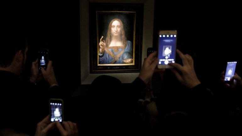 &quot;Salvator Mundi&quot;, de Leonardo da Vinci, está agora em mãos privadas.