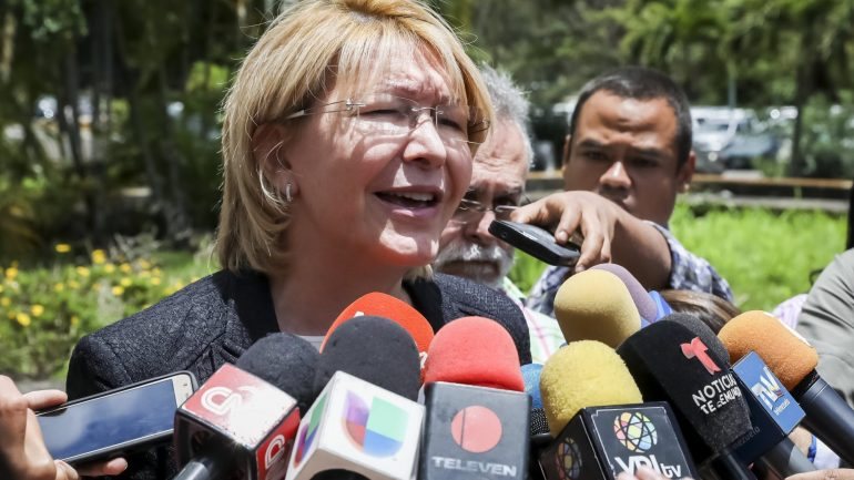 Luisa Ortega Díaz pede uma ordem de captura para Nicolás Maduro.