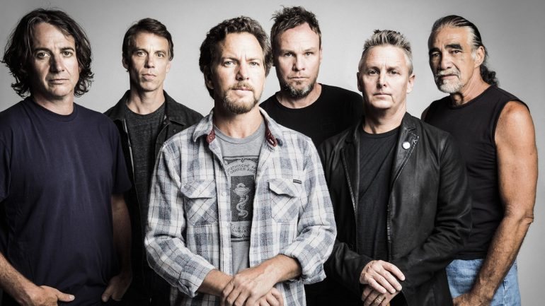 Os Pearl Jam atuam no mesmo dia que os Real Estate e Mallu Magalhães