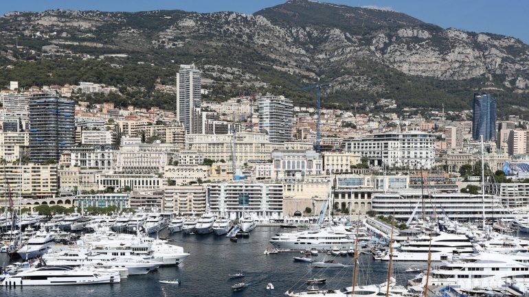 Mónaco vai alargar a sua área para construir habitações de luxo.
