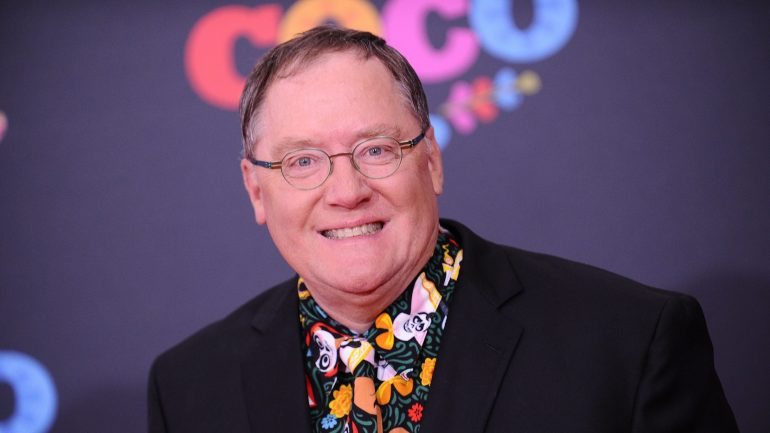 John Lasseter esteve recentemente na estreia de &quot;Coco&quot;, o novo filme da Pixar