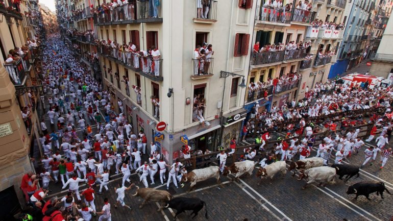 A violação terá acontecido nas Festas de São Firmino, na cidade espanhola de Pamplona