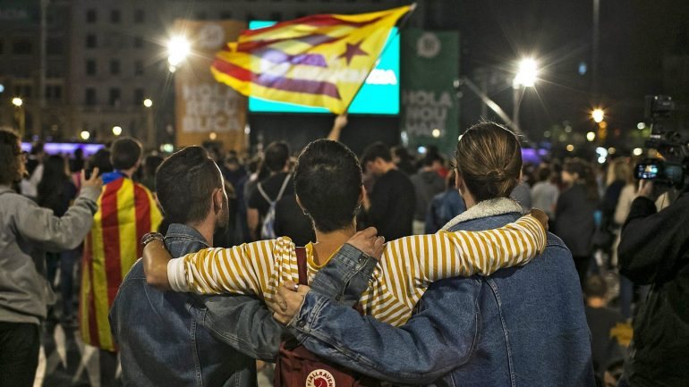 Catalães serão chamados às urnas no próximo dia 21 para escolherem um novo governo regional