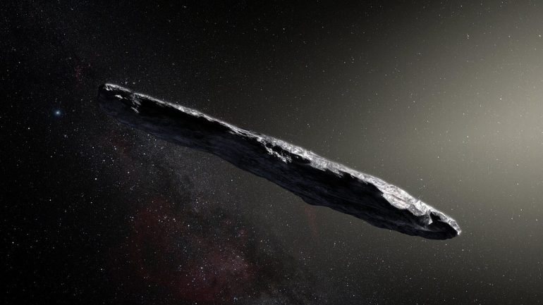 'Oumuamua' chegou ao nosso sistema solar em outubro.