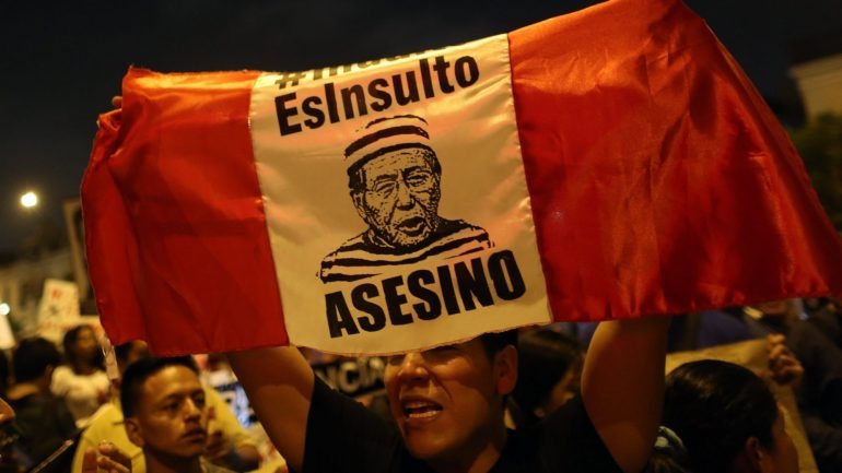 O indulto concedido a Fujimori tem motivado protestos nas ruas e abriu caminho para uma crise política