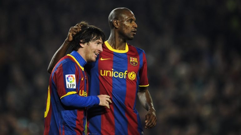 Abidal e Messi ganharam quatro Campeonatos e duas Champions entre 15 títulos no Barcelona durante seis épocas