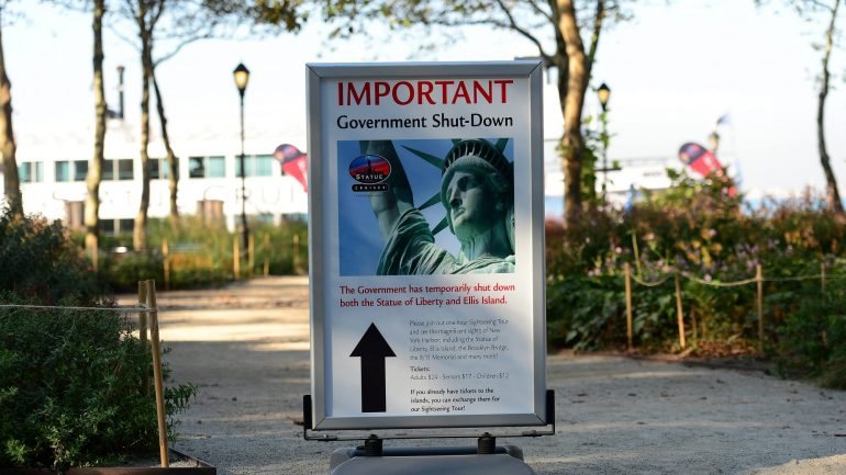 Em 2013, no último shutdown do governo norte-americano, a Estátua da Liberdade também tinha sido encerrada