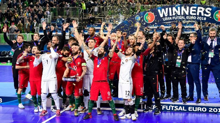 Portugal sagrou-se pela primeira vez campeão da Europa de futsal e as reações começaram a chover de todo o lado