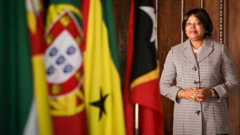 Maria do Carmo Silveira, natural de São Tomé e Príncipe, é a secretária-executiva da Comunidade dos Países de Língua Portuguesa (CPLP)