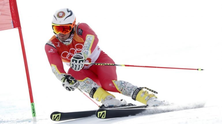 O português Arthur Hanse, nascido em Paris e a residir em França, representa Portugal no slalom gigante nos Jogos Olímpicos de Inverno