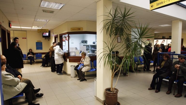 Com os centros de saúde abertos até mais tarde, as pessoas podem recorrer a eles depois do horário de trabalho