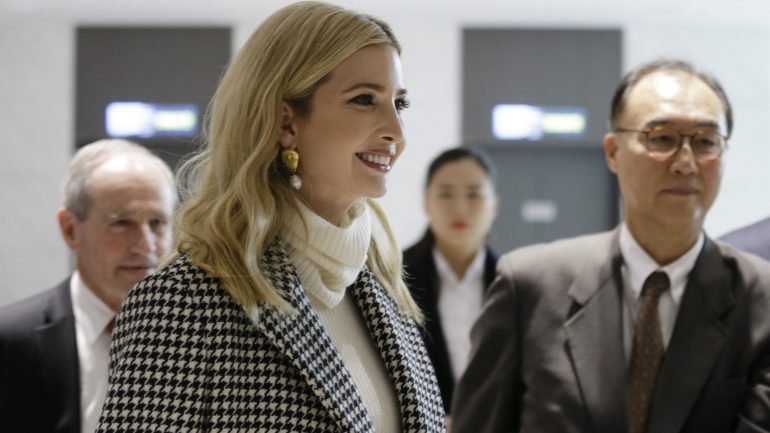 Ivanka Trump aterrou Aeroporto Internacional de Incheon e irá jantar com o presidente sul-coreano